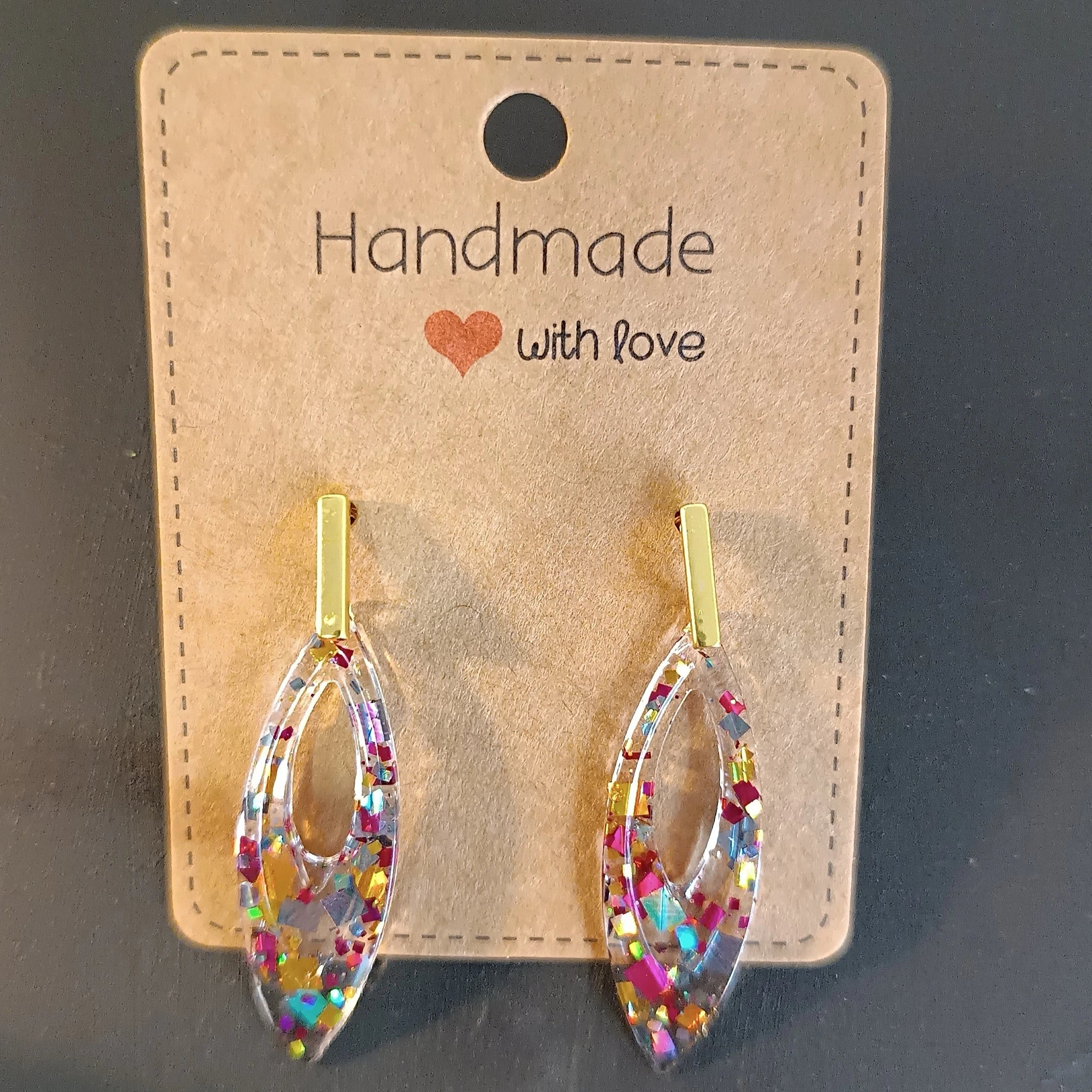 Boucles d’oreilles longues en résine UV transparente avec paillettes fuchsia, dorées et argentées, bijoux faits main